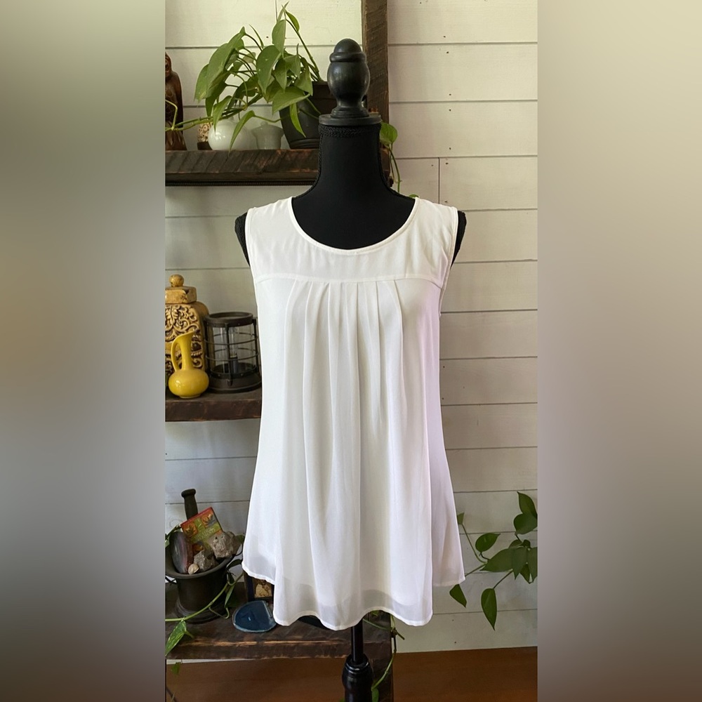 Timeson: White Sleeveless Pleated Blouse - Picture 9 of 16